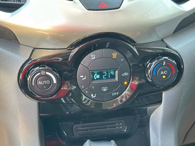 尊貴型／免鑰匙系統／倒車雷達／倒車顯影／改好安卓機／衛星導航／原鈑件  第15張相片