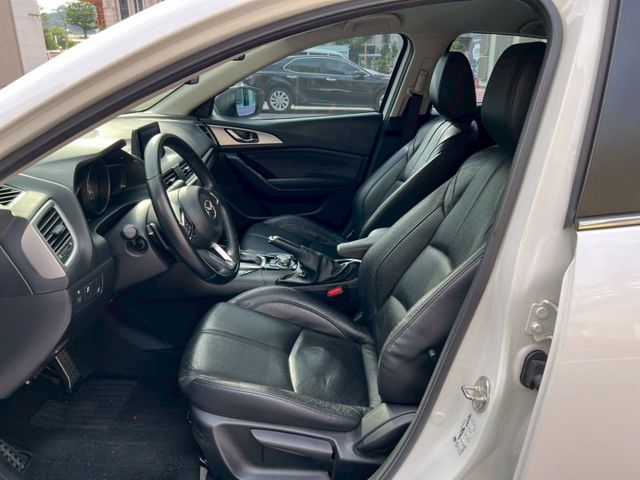 Mazda3 魂動馬3 四門 僅跑8萬 原鈑件 日系進口代步車 LED頭燈 妥善率高  第3張相片