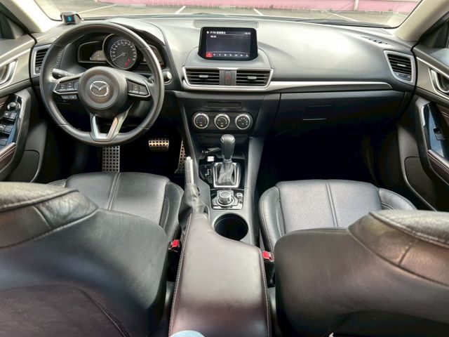 Mazda3 魂動馬3 四門 僅跑8萬 原鈑件 日系進口代步車 LED頭燈 妥善率高  第5張相片