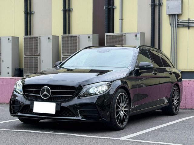 Benz C300 Estate 旅行車 AMG S205型 只跑9萬 原鈑件 變形蟲方向盤 Brembo卡鉗 23P  第1張相片