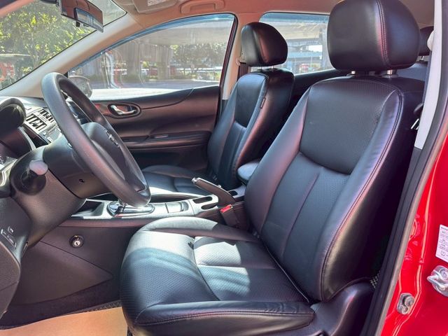 I-KEY免鑰匙／定速系統／倒車顯影／前後雷達／盲點偵測／雙區恆溫／原廠大包／原鈑件／有保固  第5張相片