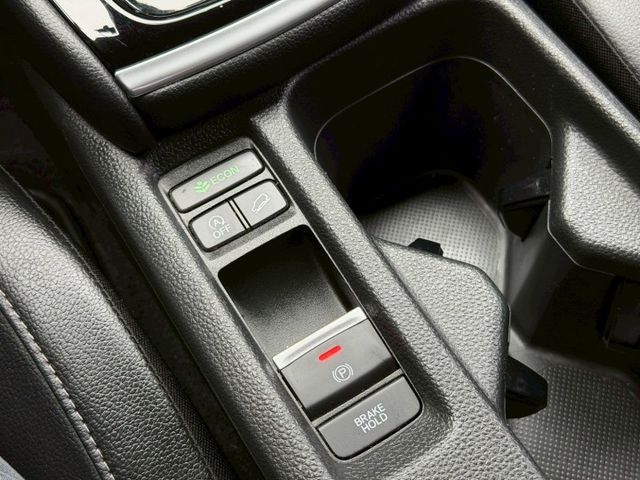 全新世代／頂級P版／全車原鈑件／ACC／免鑰匙／電尾門／無線充電／LED頭燈／原廠保養／實車實價  第14張相片