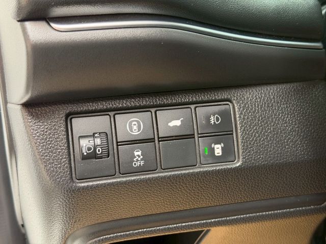 全新世代／頂級P版／全車原鈑件／ACC／免鑰匙／電尾門／無線充電／LED頭燈／原廠保養／實車實價  第16張相片