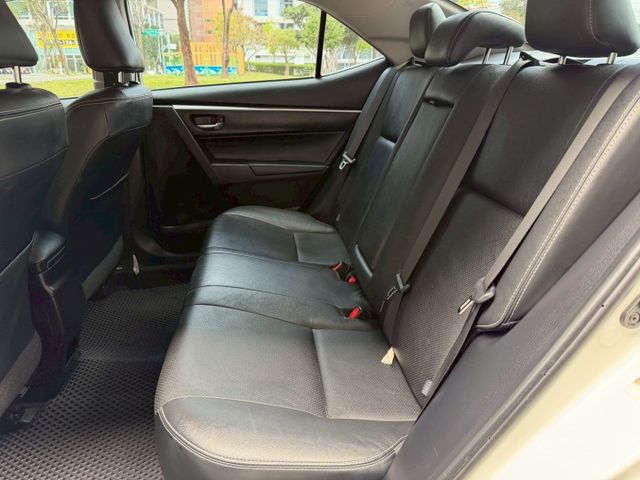 免鑰匙／僅跑7.8萬／前後雷達／倒車顯影／盲點偵測／定速巡航／六顆氣囊  第6張相片