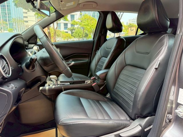 旗艦版／全車原鈑件／ACC／免鑰匙／環景／盲點／CarPlay／JBL音響／電子手煞／AUTOHOLD  第5張相片