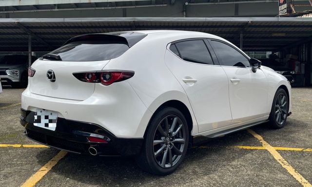 最頂級版本／全車原鈑件／原廠保固中／全原廠保養／全車鍍膜／無線CarPlay／全速域跟車  第3張相片