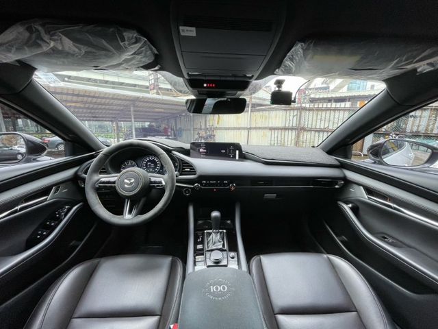 最頂級版本／全車原鈑件／原廠保固中／全原廠保養／全車鍍膜／無線CarPlay／全速域跟車  第4張相片