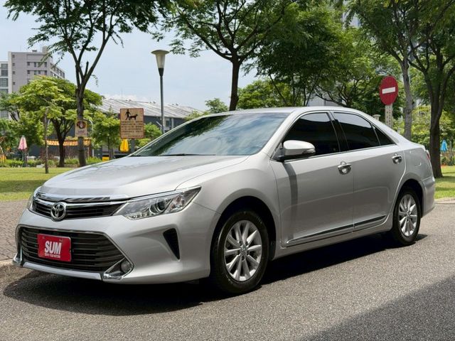 豪華版／I-KEY／電動椅／衛星導航／倒車顯影／僅跑9.3萬／剛保養完  第2張相片