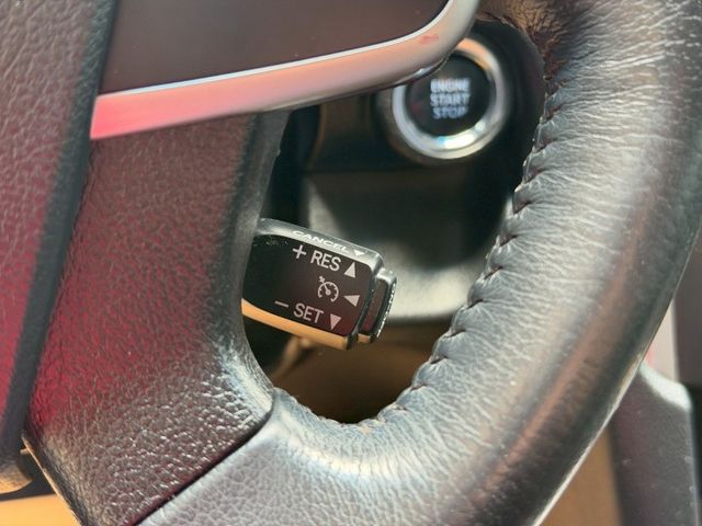 豪華版／I-KEY／電動椅／衛星導航／倒車顯影／僅跑9.3萬／剛保養完  第9張相片