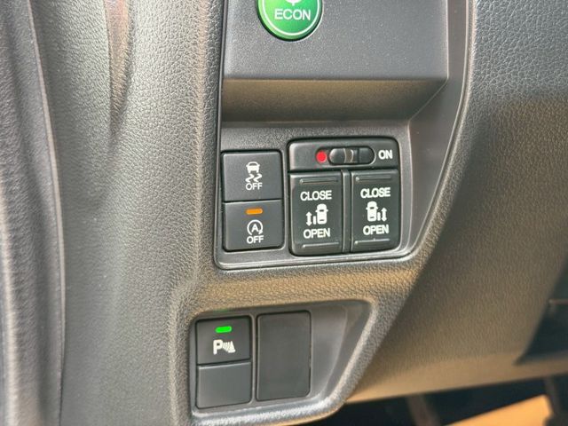 APEX版本／免鑰匙／360環景／雙電滑門／盲點偵測／電動椅／無線CarPlay／後座出風口  第15張相片