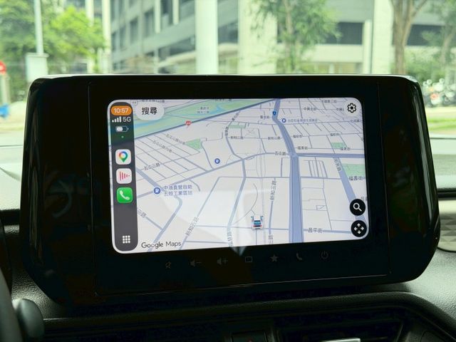 大改款／僅跑1萬／全車原鈑件／原廠保固中／ACC／無線CarPlay／免鑰匙／超級省油／Level 2  第13張相片