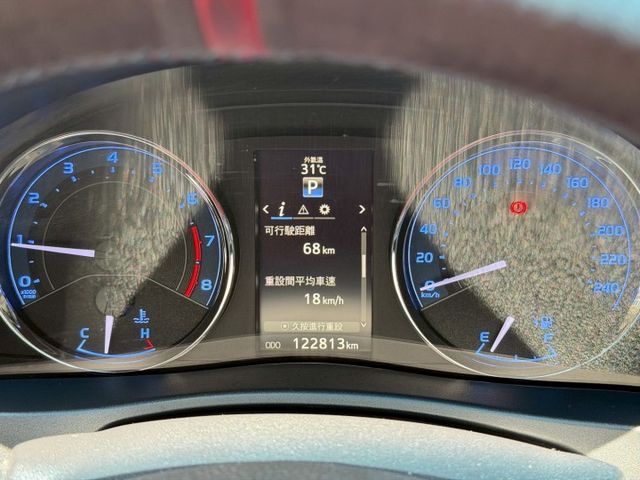 小改款／全車LED化／升級煞車／免鑰匙系統／安卓機／無線CarPlay／盲點／全車原鈑件  第10張相片