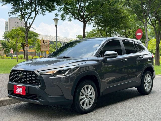 豪華版／里程僅跑9400公里／里程保證／全車原鈑件／免鑰匙／level 2／原廠保固中  第2張相片