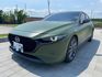 2019 Mazdz3 貼膜軍綠色 原版件 僅跑5萬2千公里 已認證 原廠保養 一手車 自動跟車定速  Ikey  第1張縮圖
