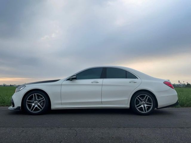 正2017 Benz S450 AMG 日規 僅跑3萬公里 無重大事故 電吸門 23p自動跟車 腳踢尾門 柏林之音  第3張相片