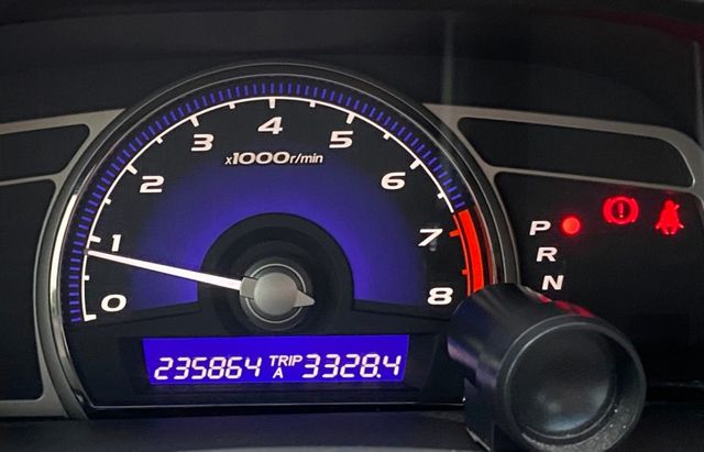 2009 Honda K12 1.8 VTI-S  渦輪車 全車精品 卡夢引擎蓋 此車為性能車，不附任何保證保固  第14張相片