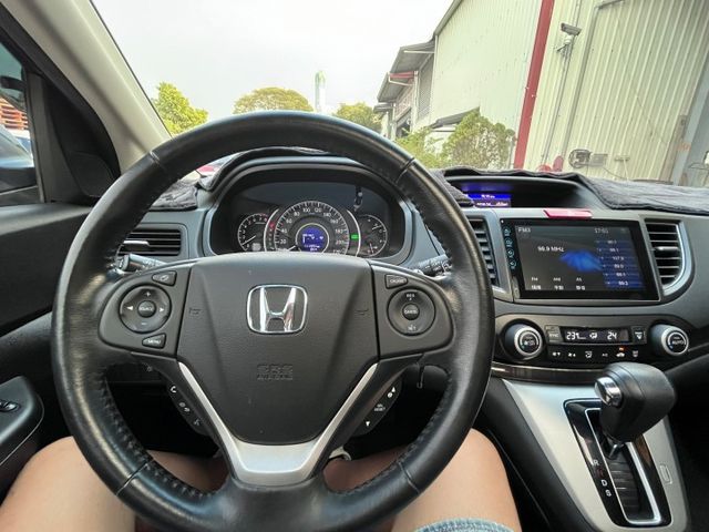 正2017年 Honda CR-V 2.4 VTi-S 里程11萬 無重大事故 無泡水 里程保證 衛星導航/定速/天窗  第6張相片