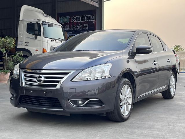 正2014年 Nissan SENTRA 原廠保養 里程18萬8 無重大事故 無泡水 里程保證 倒車攝影、倒車輔助雷達  第1張相片