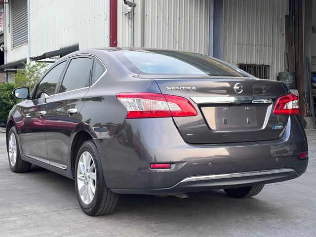 正2014年 Nissan SENTRA 原廠保養 里程18萬8 無重大事故 無泡水 里程保證 倒車攝影、倒車輔助雷達  第2張相片