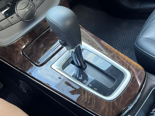 正2014年 Nissan SENTRA 原廠保養 里程18萬8 無重大事故 無泡水 里程保證 倒車攝影、倒車輔助雷達  第7張相片