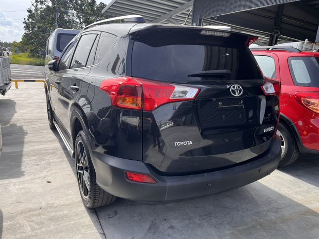 2013 Toyota RAV4 2.5G 里程23萬公里 Ikey摸門 電動天窗 定速系統 抬頭顯示器 循跡防滑 恆溫  第3張相片