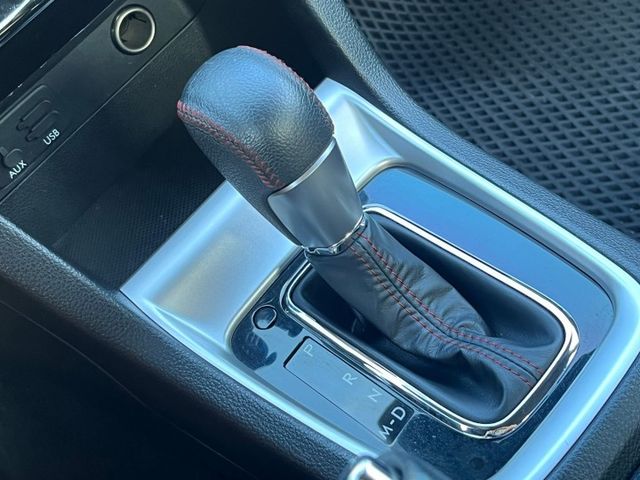 2016年 Subaru WRX 2.0 跑8.9萬 無重大事故 無泡水 里程保證 原版件  可認證 I-key免鑰匙  第9張相片