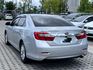 2013 Toyota Camry 2.5 銀 跑19萬 無重大事故 無泡水 已認證  里程保證‼️ 中控螢幕 倒車顯影  第2張縮圖