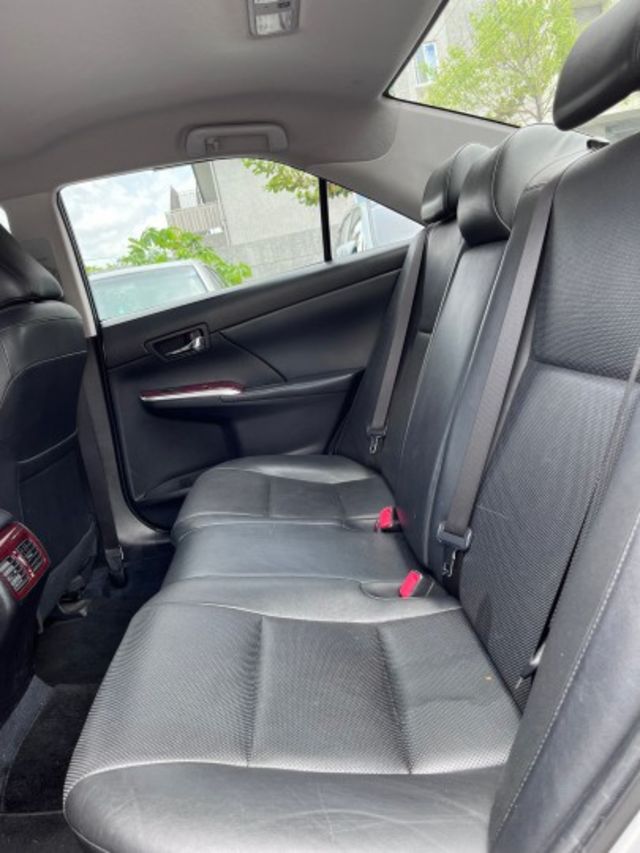 2013 Toyota Camry 2.5 銀 跑19萬 無重大事故 無泡水 已認證  里程保證‼️ 中控螢幕 倒車顯影  第4張相片