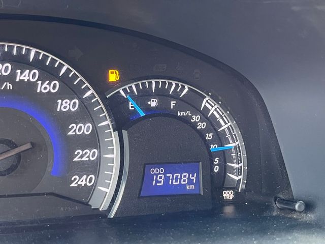 2013 Toyota Camry 2.5 銀 跑19萬 無重大事故 無泡水 已認證  里程保證‼️ 中控螢幕 倒車顯影  第9張相片