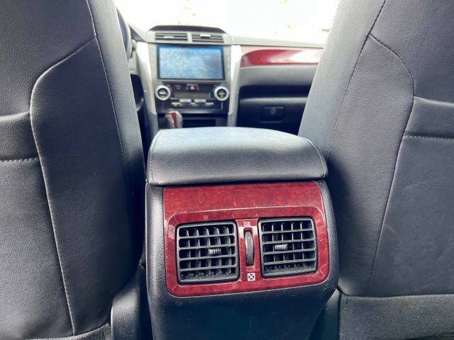 2013 Toyota Camry 2.5 銀 跑19萬 無重大事故 無泡水 已認證  里程保證‼️ 中控螢幕 倒車顯影  第10張相片