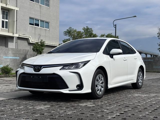 2023年 Toyota Altis 1.8 經典版 里程1萬2 原版件 里程保證 車道偏移警示/主動主動跟車巡航  第1張相片