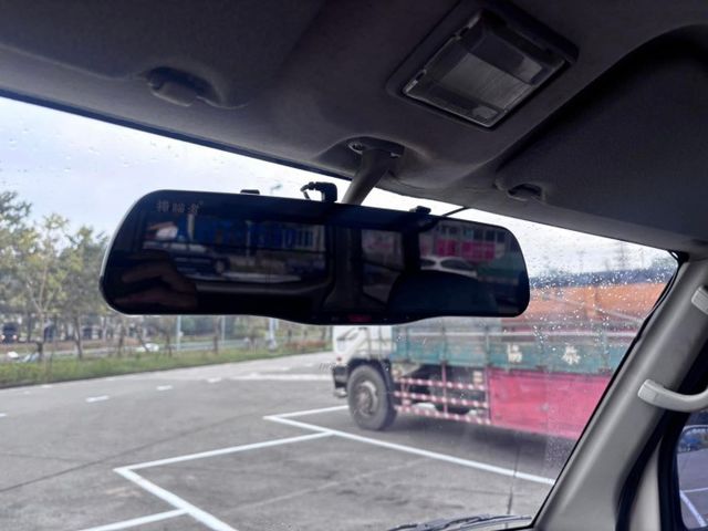 2010年 中華 菱厲 箱車 （貨車牌） 里程22萬 無重大事故 無泡水 里程保證 可認證  第7張相片