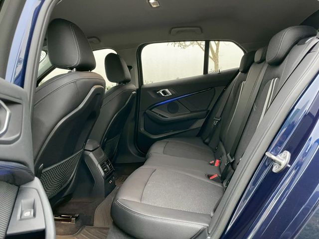 2020年 BMW 118i Edition Sport（藍）｜歡迎預約賞車  僅跑9萬公里｜原版件｜無重大事故／無泡水  第11張相片
