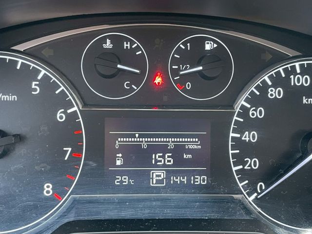 2013 Nissan TIIDA  僅跑14.4萬 里程保證 保證無重大事故 無泡水  第9張相片
