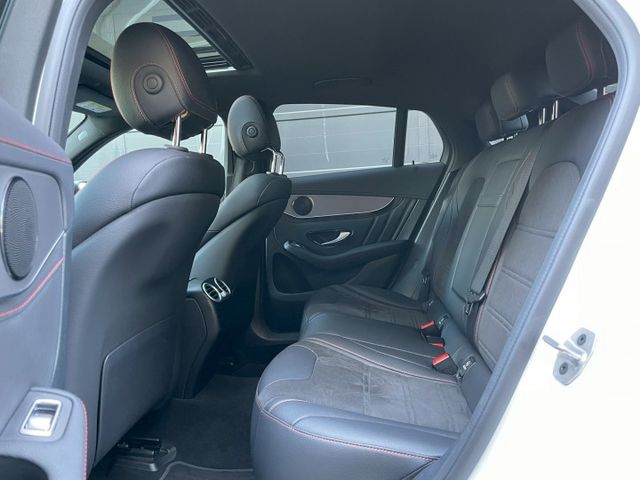 Benz GLC300 Coupe AMG 僅跑2.6萬 AMG空力套件/夜色增強版套件/239自動跟車/電動尾門  第6張相片