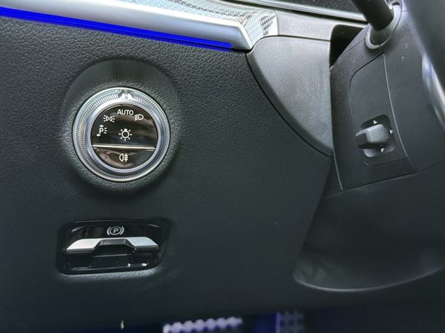 23P智慧駕駛/自動跟車定速/夜色套件/U88方向盤旋鈕/360環景/自動停車/衛星導航  第11張相片