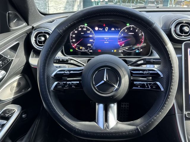 23P智慧駕駛//自動跟車定速/停車雷達/AMG平底多功能方向盤/360環景攝影/自動停車/衛星導航/CarPlay  第9張相片