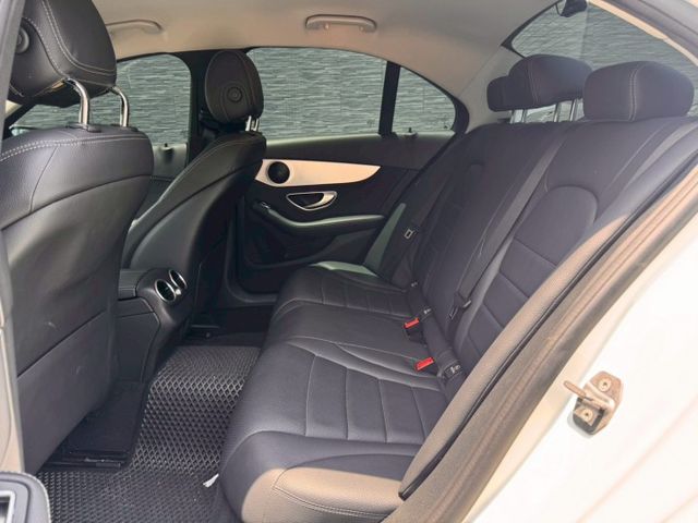 23P智慧駕駛/自動跟車定速/停車雷達/自動停車/免鑰匙/CarPlay/氛圍燈  第6張相片