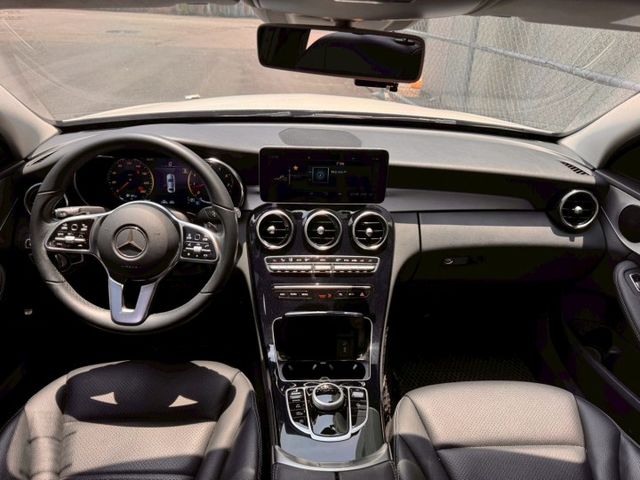 23P智慧駕駛/自動跟車定速/停車雷達/自動停車/免鑰匙/CarPlay/氛圍燈  第7張相片