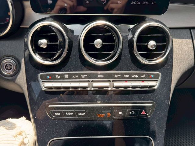 23P智慧駕駛/自動跟車定速/停車雷達/自動停車/免鑰匙/CarPlay/氛圍燈  第9張相片
