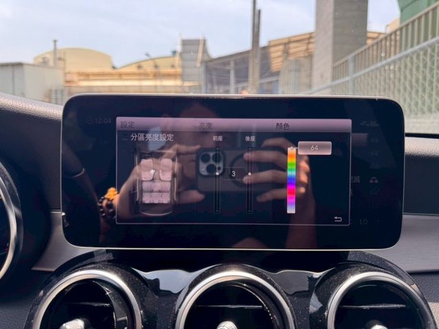 23P智慧駕駛/自動跟車定速/停車雷達/自動停車/免鑰匙/CarPlay/氛圍燈  第12張相片