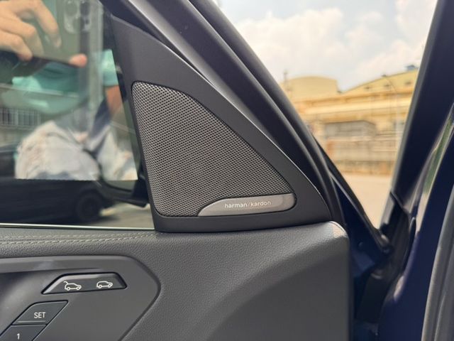 M版空力套件/5AU智慧駕駛/自動跟車定速/360ﾟ環景攝影/衛星導航/CarPlay/無線充電  第11張相片
