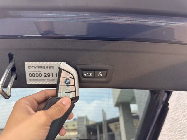M版空力套件/5AU智慧駕駛/自動跟車定速/360ﾟ環景攝影/衛星導航/CarPlay/無線充電  第15張相片