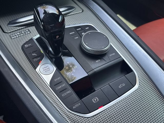 M版空力套件/自動跟車定速/車道偏離警示/車側盲點/衛星導航/免鑰匙/CarPlay/倒車攝影  第15張相片