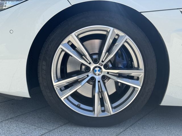 M版空力套件/自動跟車定速/車道偏離警示/車側盲點/衛星導航/免鑰匙/CarPlay/倒車攝影  第18張相片
