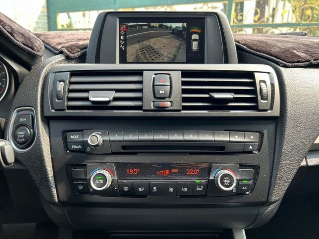停車雷達/倒車攝影/定速巡航/胎壓監控/免鑰匙啟動/電折後視鏡/雙區恆溫空調  第10張相片