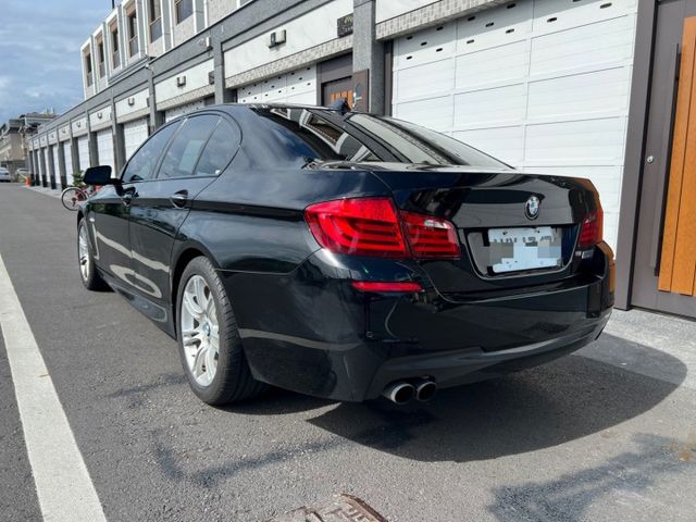 2012 BMW 528I M版空力套件 輪框 方向盤 黑天篷 黑內裝  第3張相片
