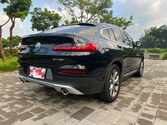 2020 BMW X4 XDRIVE20i 總代理/ACC主動跟車系統/車道維持輔助/360度環景影像  第3張相片