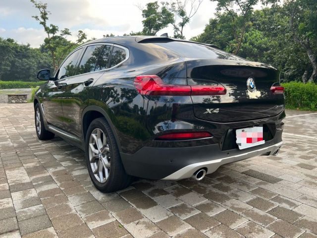 2020 BMW X4 XDRIVE20i 總代理/ACC主動跟車系統/車道維持輔助/360度環景影像  第4張相片