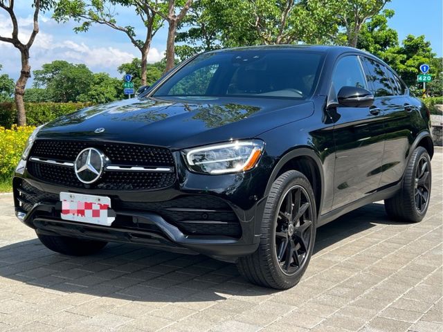 2023 Benz GLC300 Coupe AMG 台灣未領牌  里程3.9萬公里 全車原版件  第1張相片